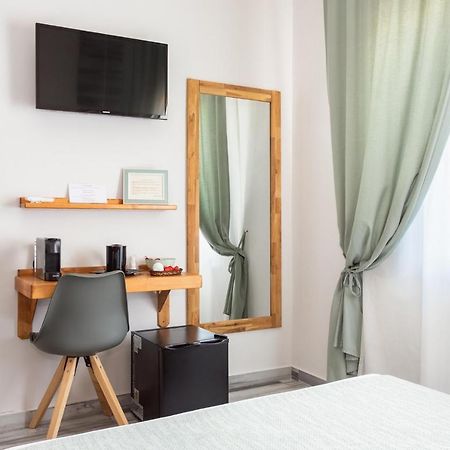 Vittoria Rooms Quartu SantʼElena Esterno foto